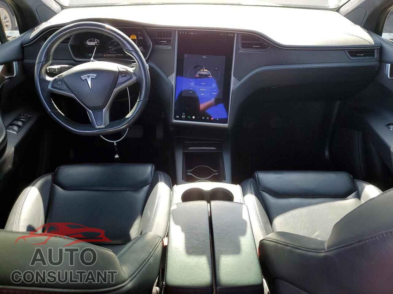 TESLA MODEL X 2020 - 5YJXCBE27LF233682