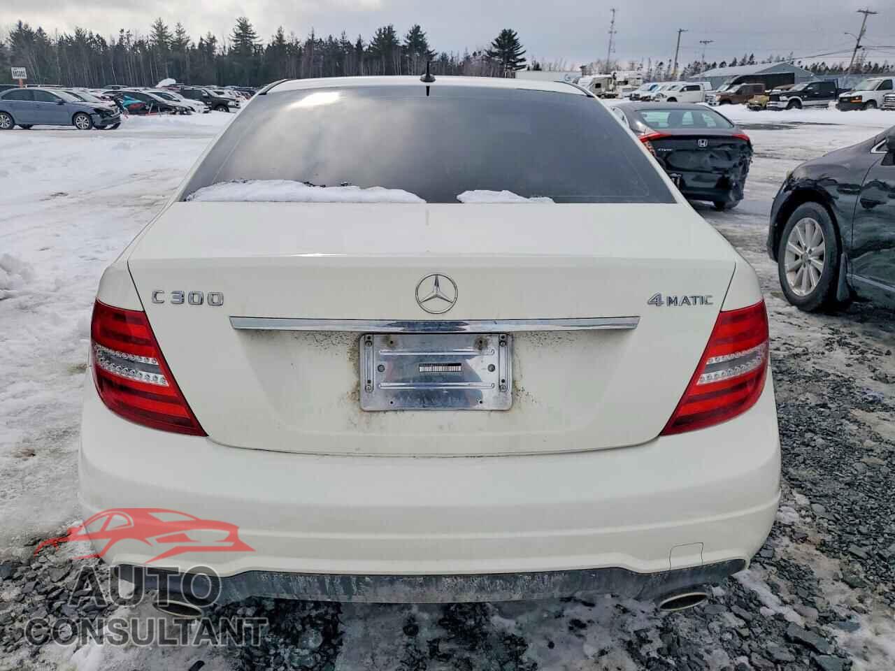 MERCEDES-BENZ C-CLASS 2012 - WDDGF8BB3CA638712