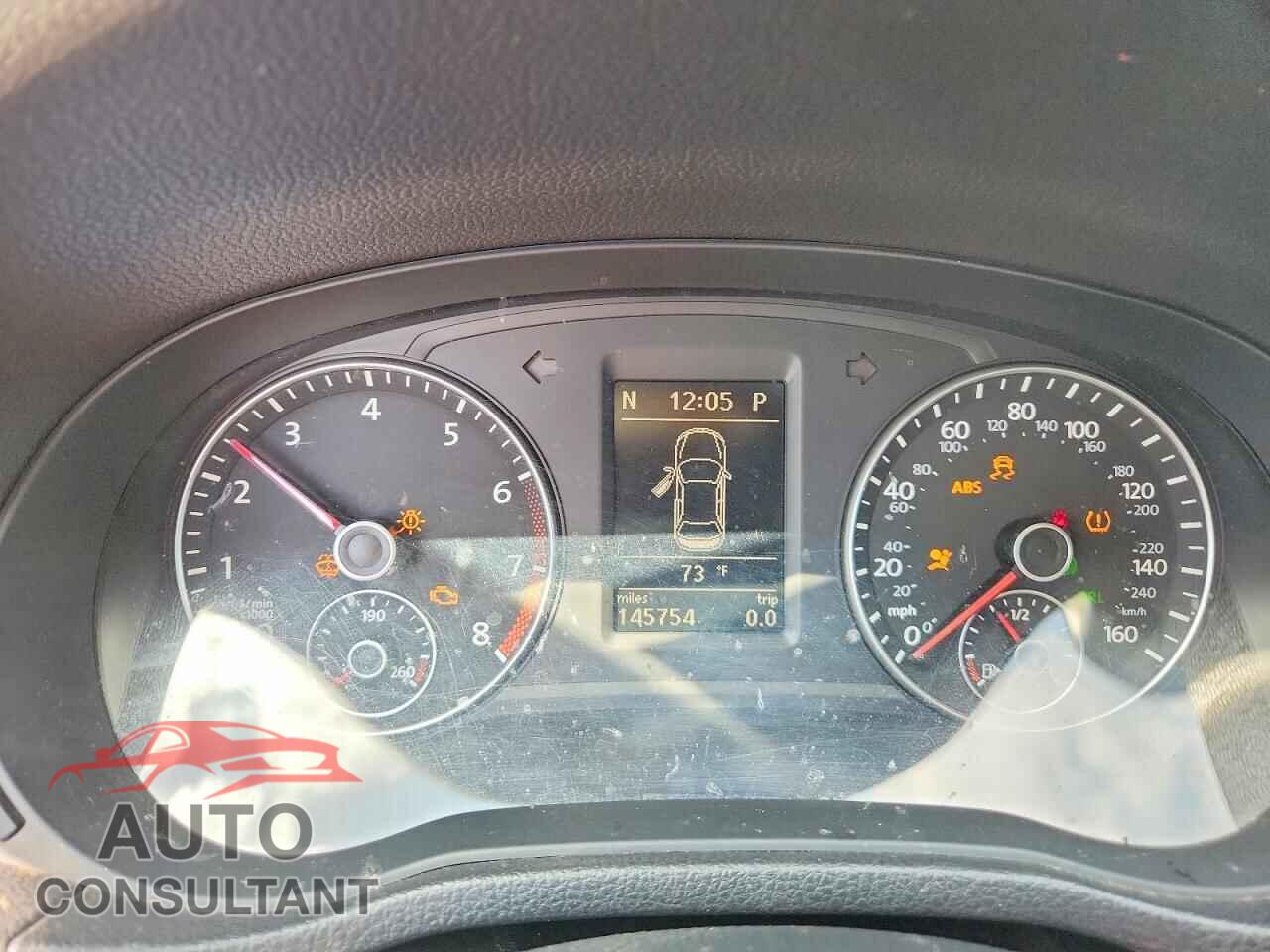 VOLKSWAGEN PASSAT 2012 - 1VWBH7A32CC031236