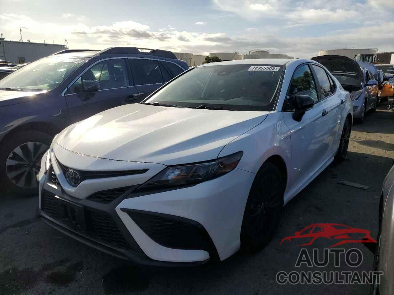 TOYOTA CAMRY 2022 - 4T1G11AK8NU043837