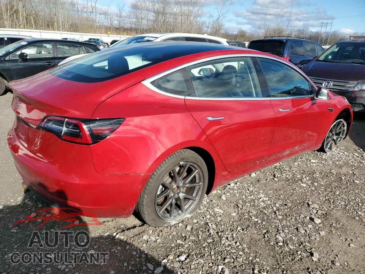 TESLA MODEL 3 2018 - 5YJ3E1EB5JF069638