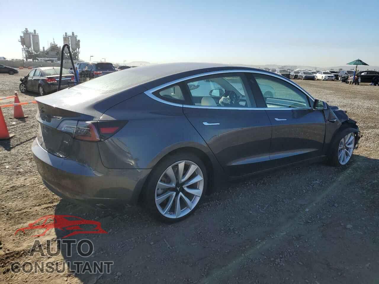 TESLA MODEL 3 2018 - 5YJ3E1EA9JF155929