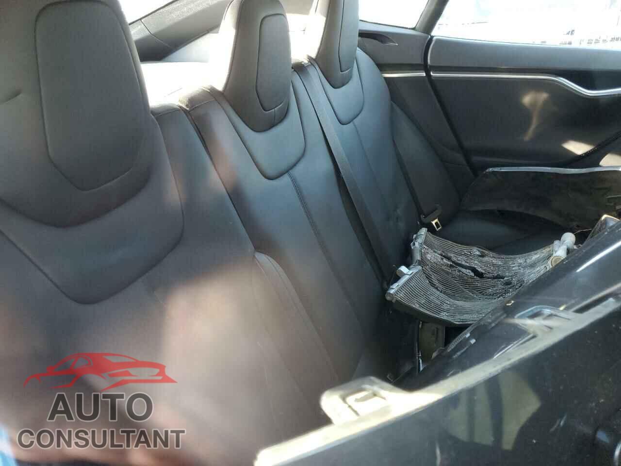 TESLA MODEL S 2016 - 5YJSA1E10GF158444