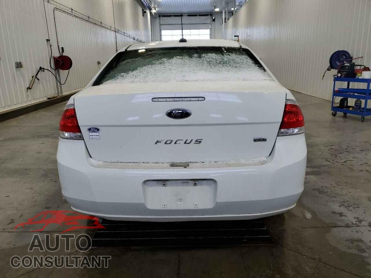 FORD FOCUS 2010 - 1FAHP3FN1AW211053