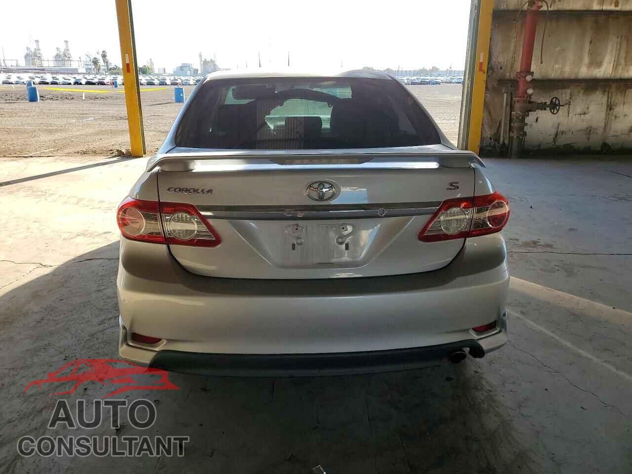 TOYOTA COROLLA 2011 - 2T1BU4EEXBC564739