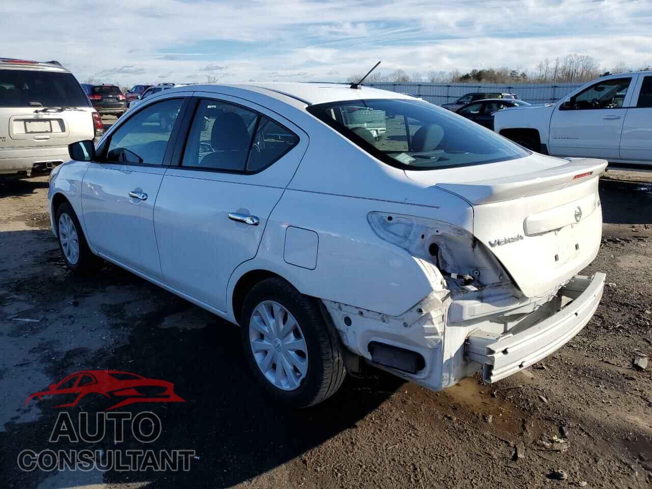 NISSAN VERSA 2019 - 3N1CN7AP2KL831771
