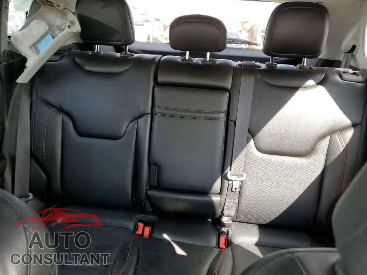 JEEP COMPASS 2018 - 3C4NJDDB1JT328098