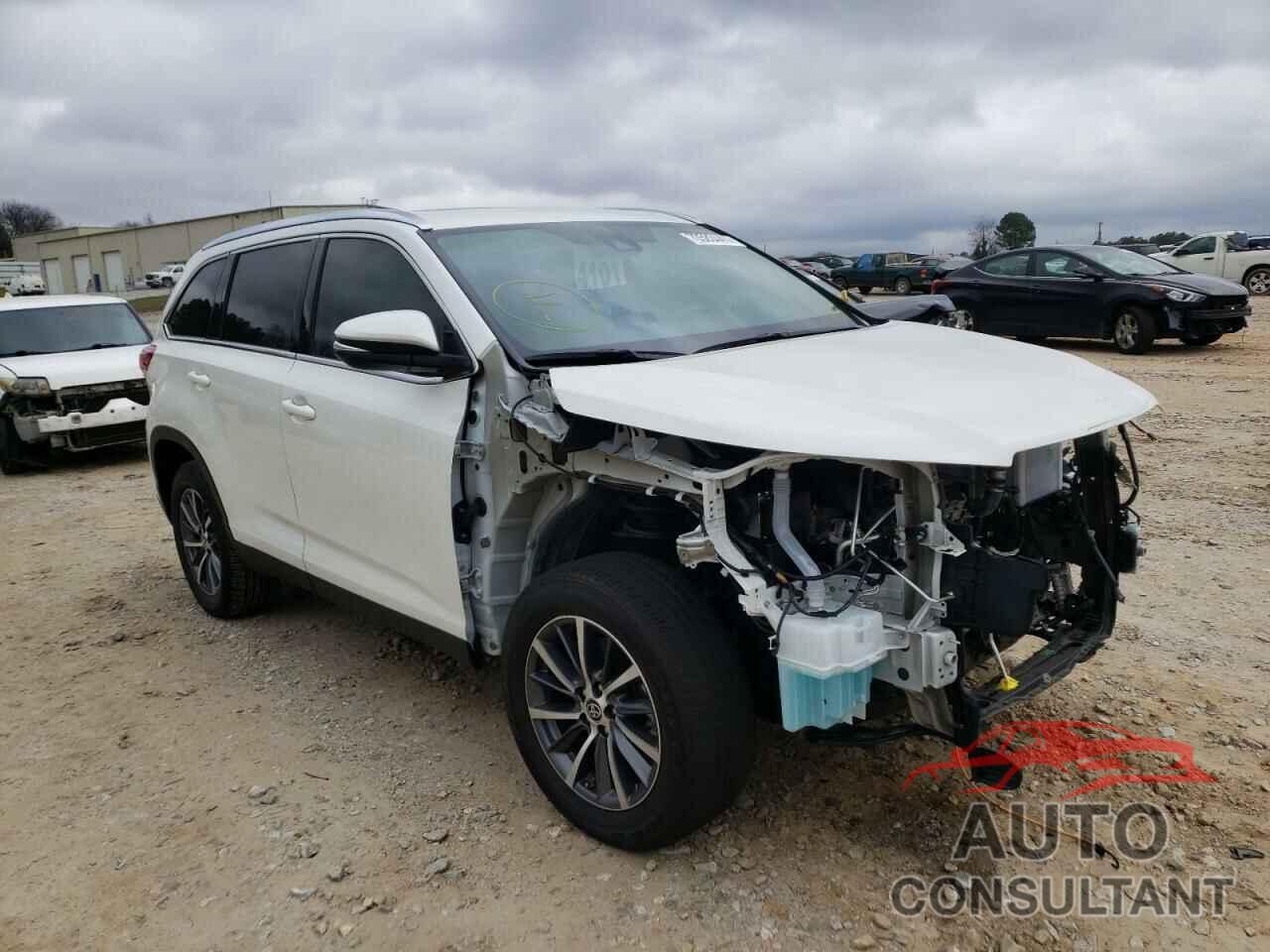 TOYOTA HIGHLANDER 2019 - 5TDKZRFHXKS574590