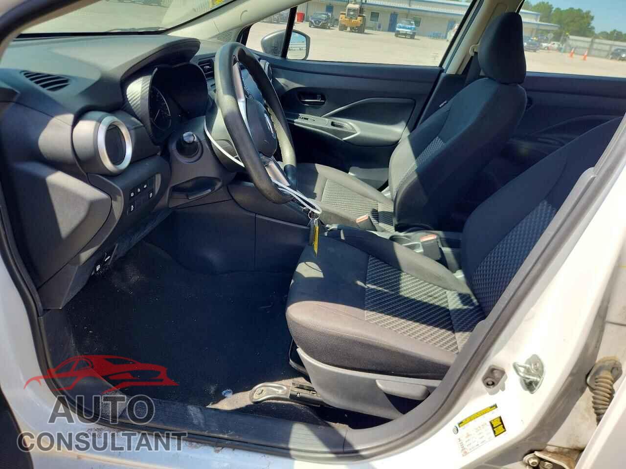 NISSAN VERSA 2021 - 3N1CN8DV4ML914878