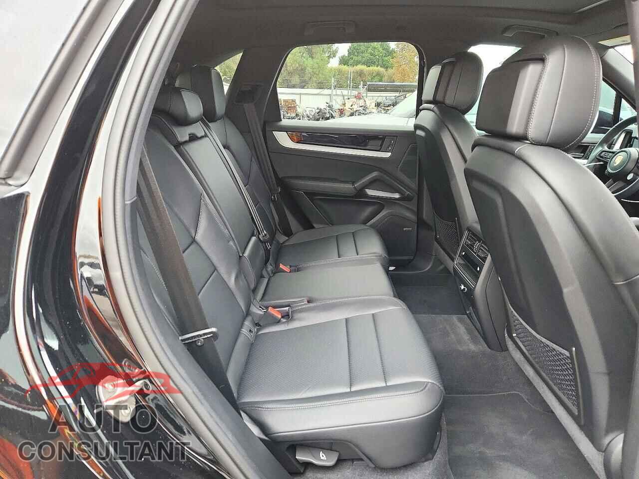 PORSCHE CAYENNE 2024 - WP1AA2AY0RDA12350