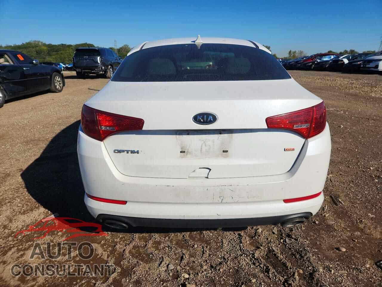 KIA OPTIMA 2011 - KNAGM4A79B5081752
