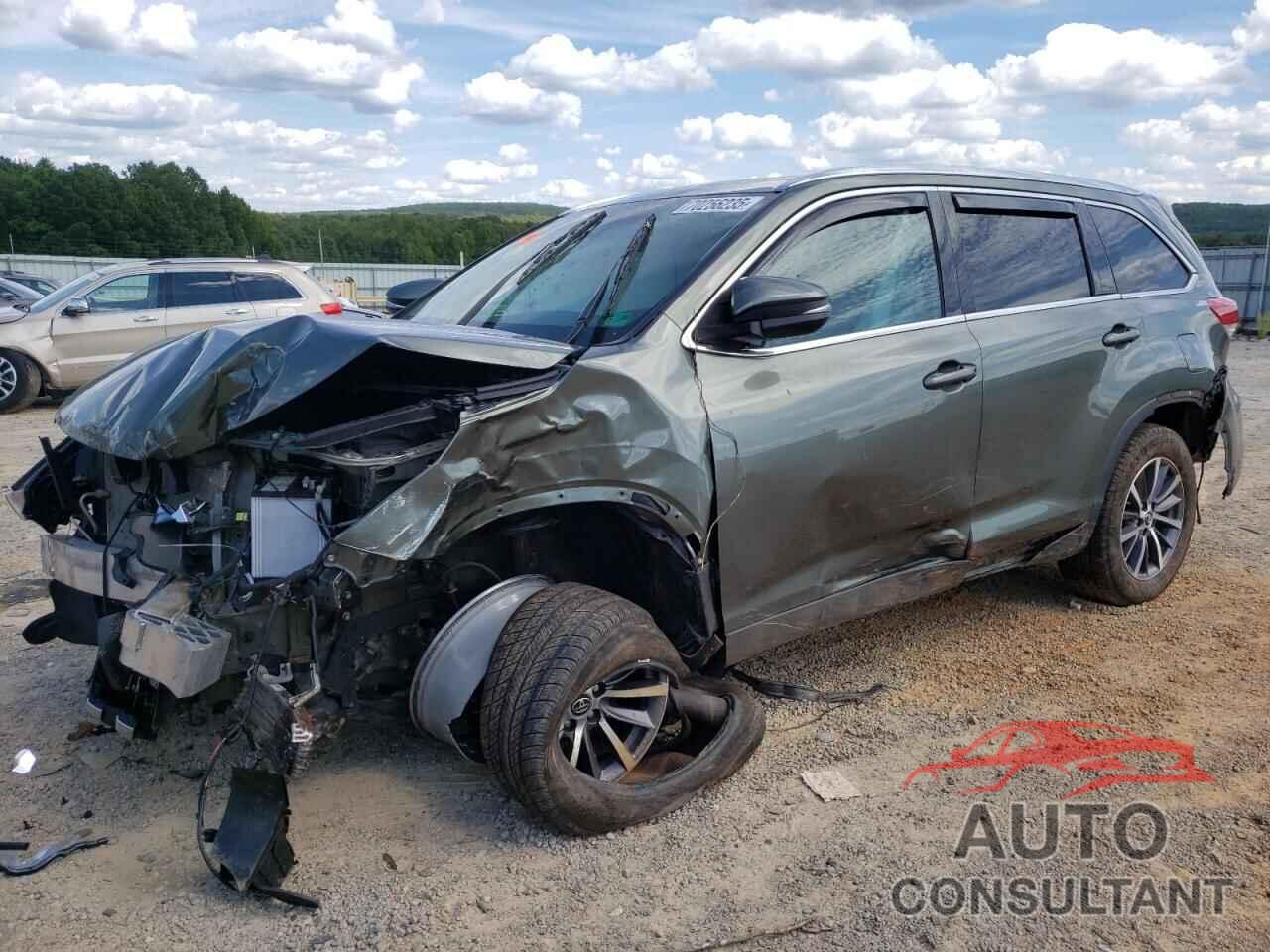 TOYOTA HIGHLANDER 2019 - 5TDJZRFH3KS966550