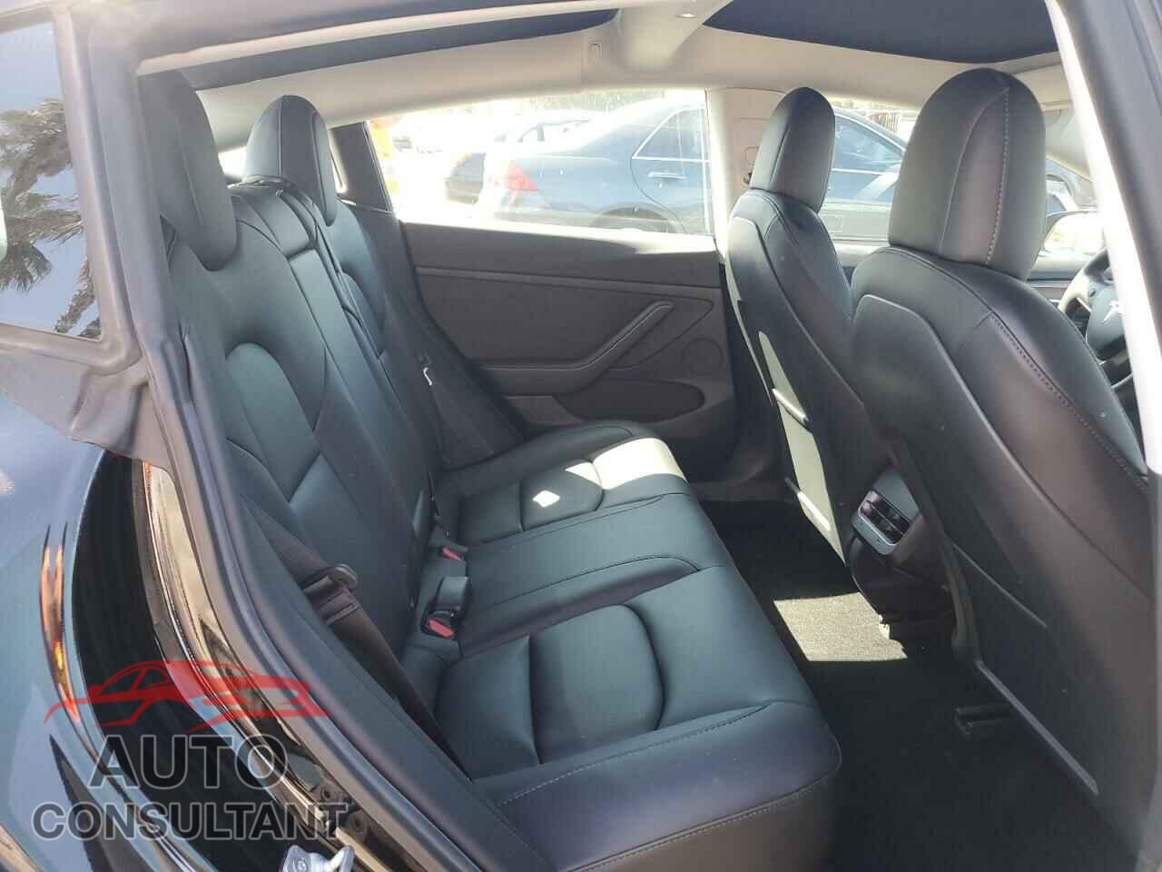 TESLA MODEL 3 2021 - 5YJ3E1EA9MF065944