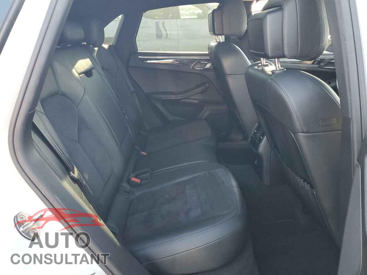 PORSCHE MACAN 2018 - WP1AA2A52JLB12496