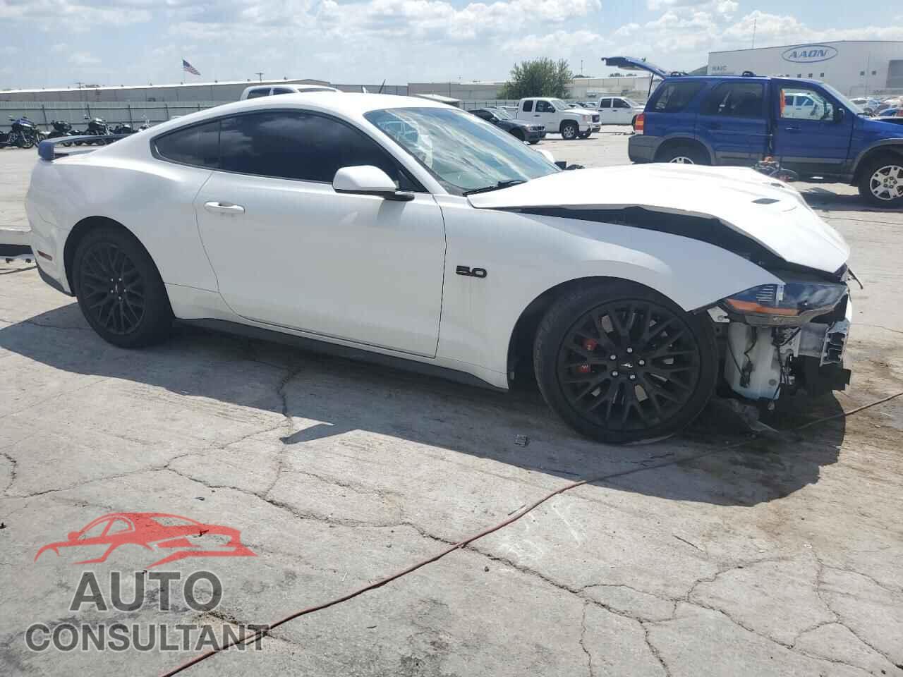 FORD MUSTANG 2018 - 1FA6P8CFXJ5184541
