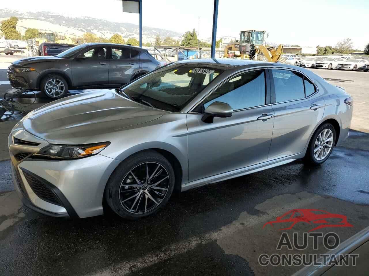 TOYOTA CAMRY 2021 - 4T1G11AK6MU468066