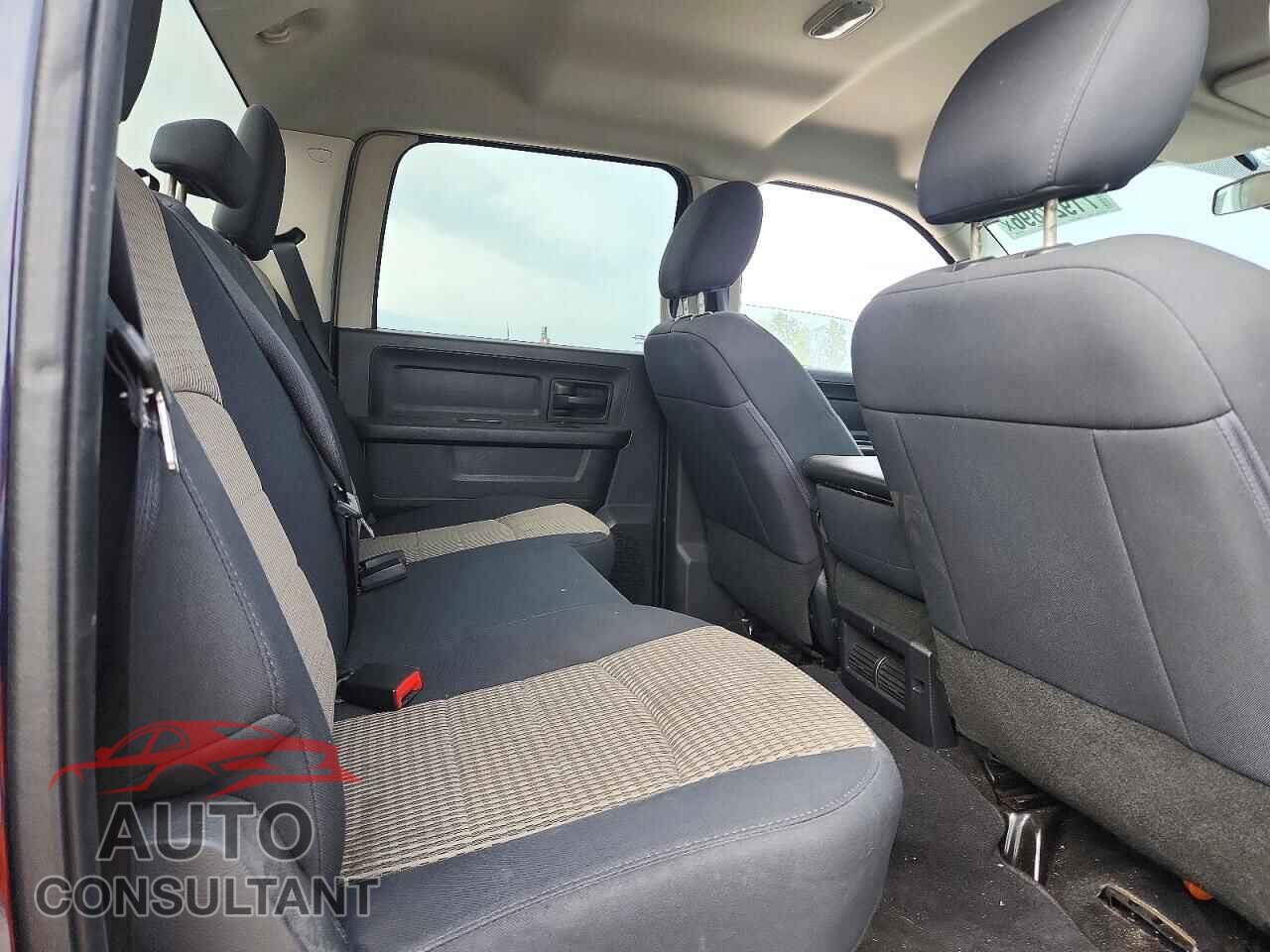 DODGE RAM 1500 2012 - 1C6RD7KT8CS244832