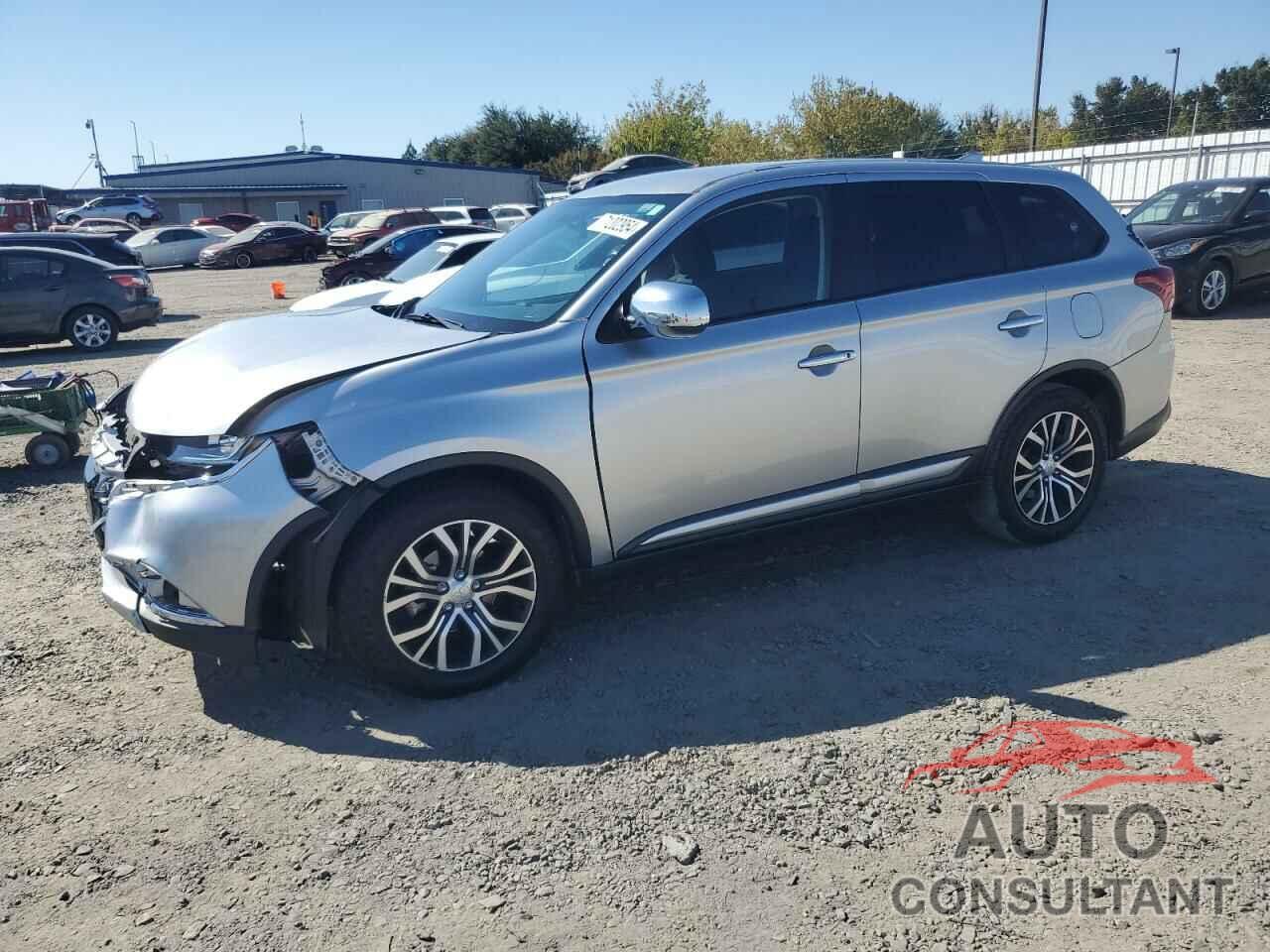 MITSUBISHI OUTLANDER 2018 - JA4AD2A38JZ015575