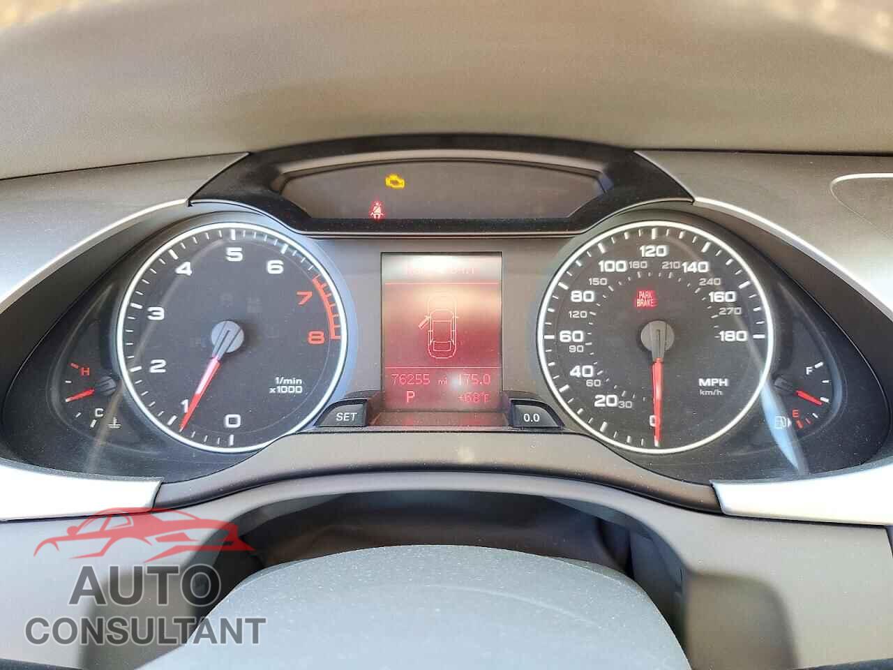 AUDI A4 2012 - WAUBFAFL0CA114199
