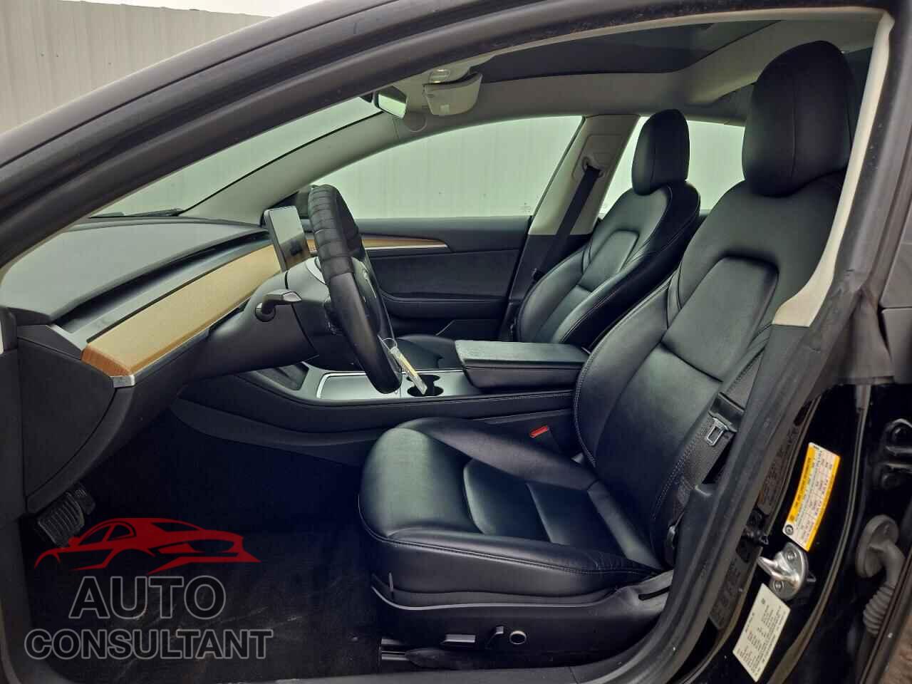TESLA MODEL 3 2022 - 5YJ3E1EA5NF285650