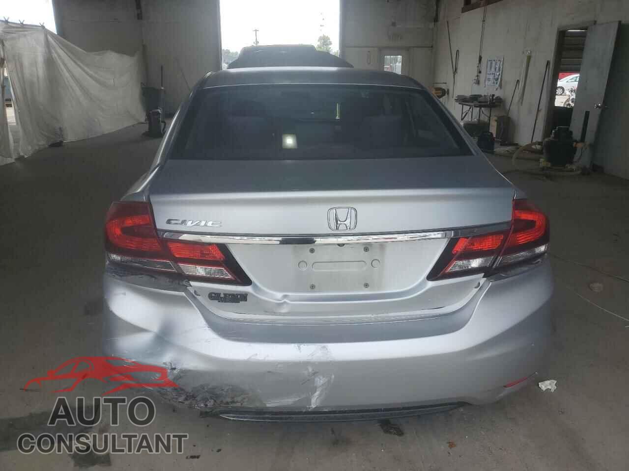 HONDA CIVIC 2013 - 2HGFB2F54DH589799