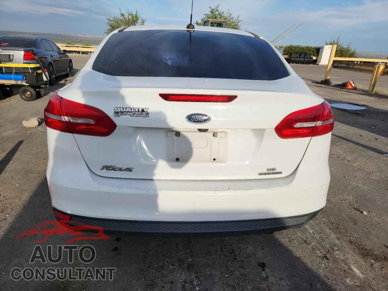 FORD FOCUS 2015 - 1FADP3F29FL317490