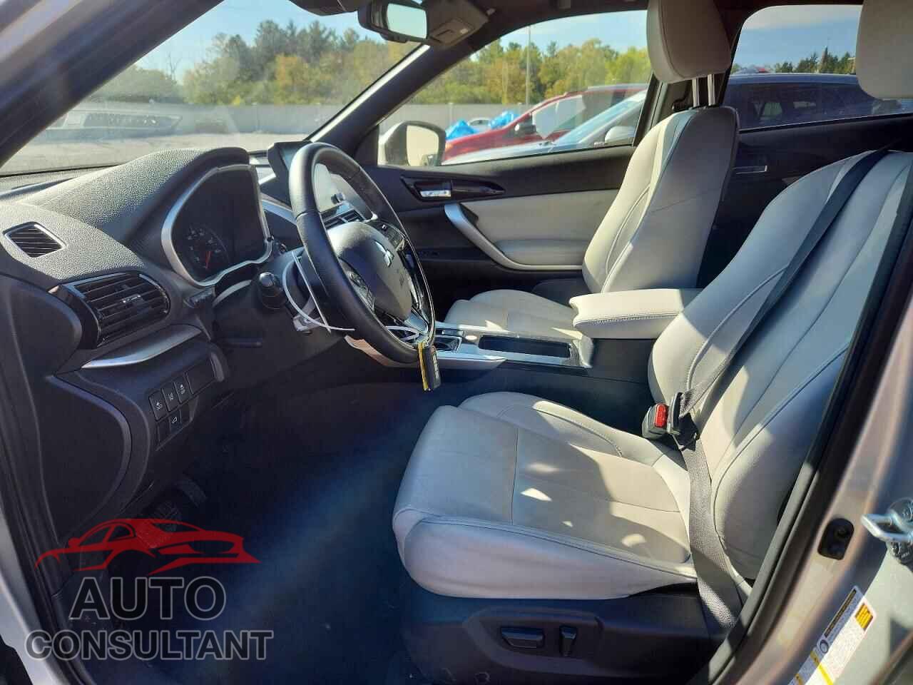 MITSUBISHI ECLIPSE 2025 - JA4ATWAA5SZ009405