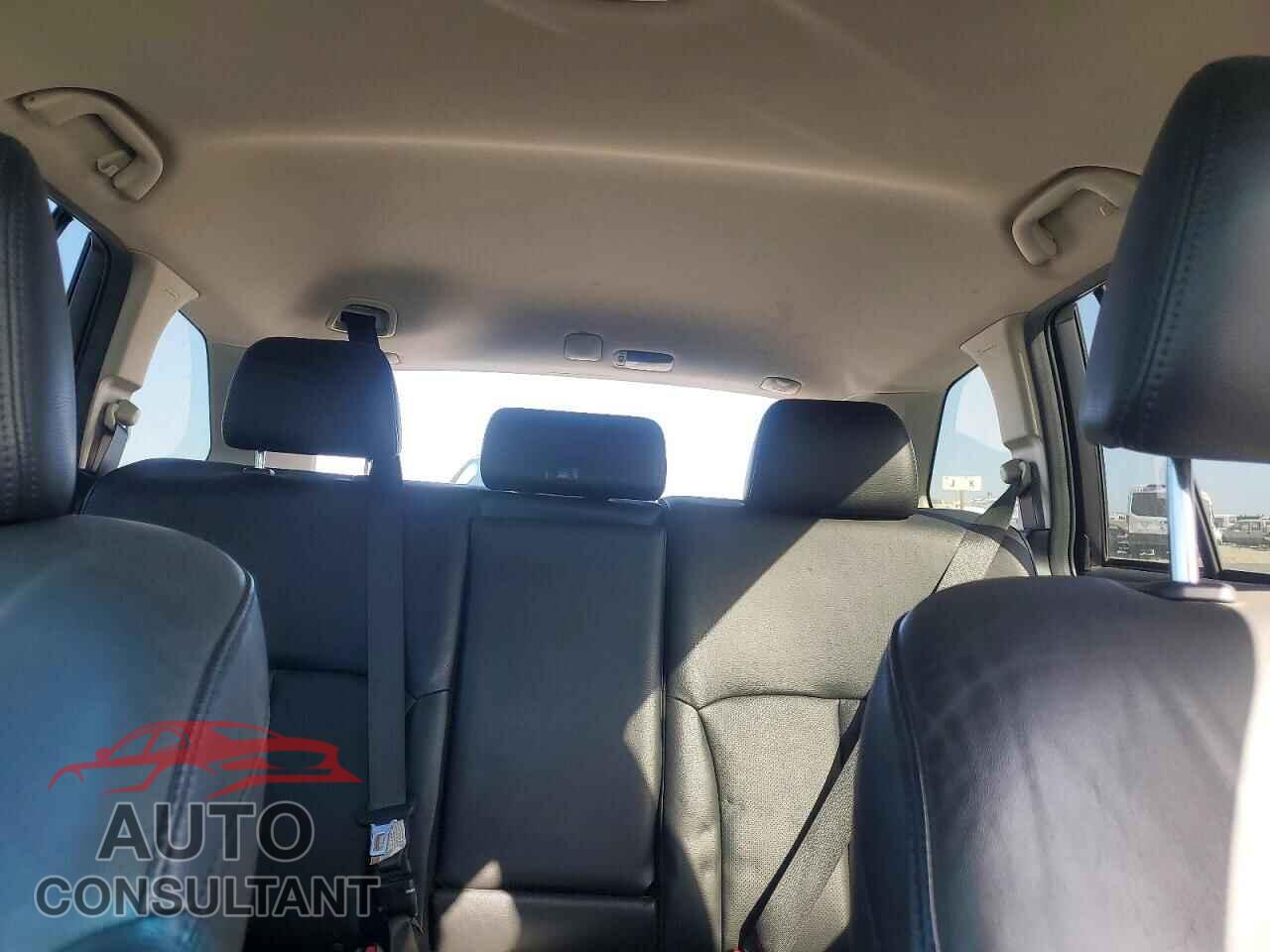 SUBARU OUTBACK 2011 - 4S4BRDLC8B2368909