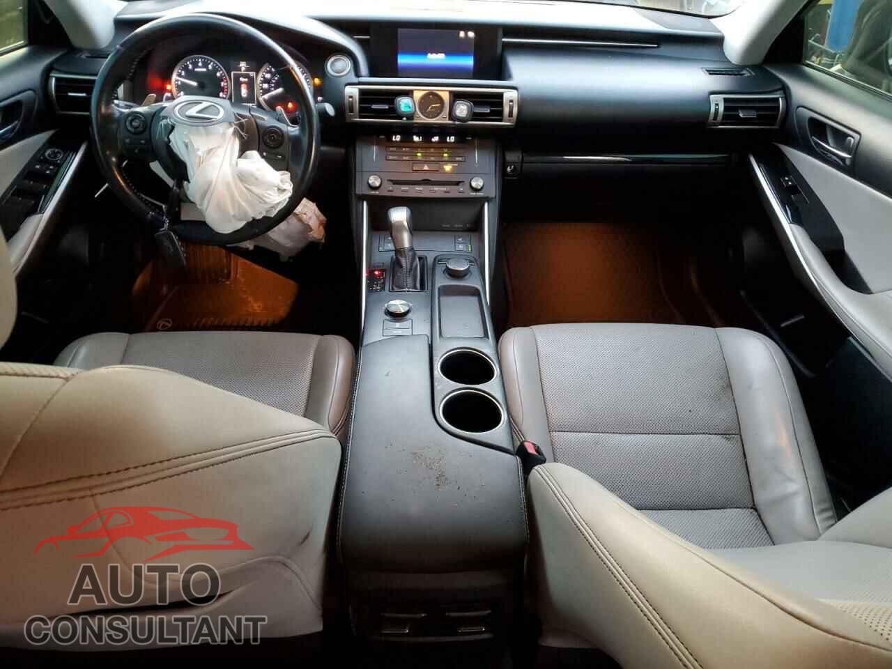 LEXUS IS 2015 - JTHCF1D28F5029382