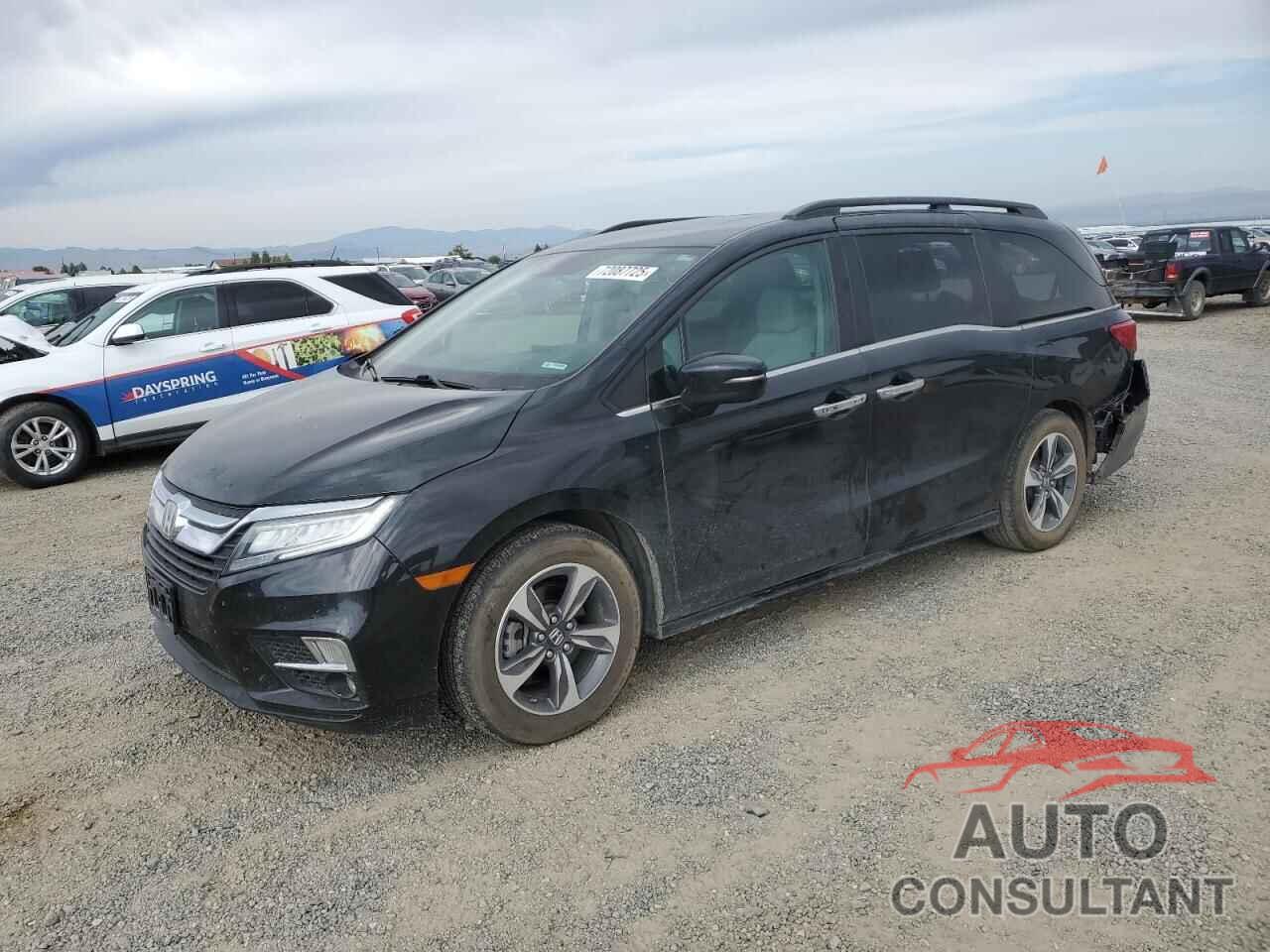 HONDA ODYSSEY 2018 - 5FNRL6H82JB001553