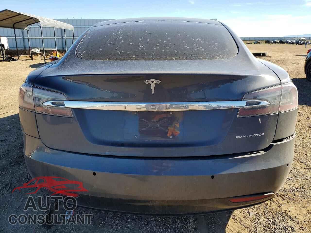 TESLA MODEL S 2020 - 5YJSA1E2XLF415113