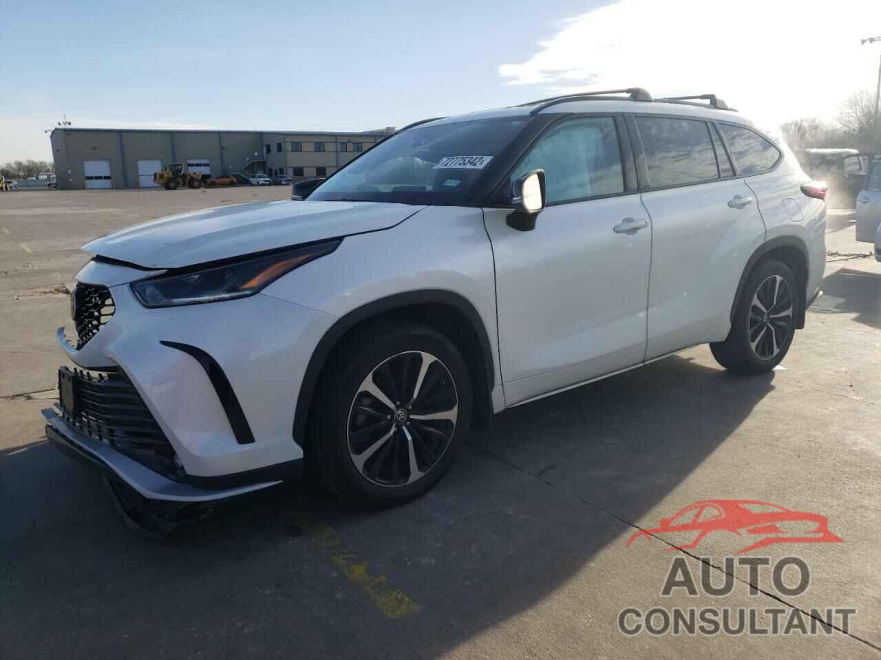 TOYOTA HIGHLANDER 2021 - 5TDJZRBH1MS095334