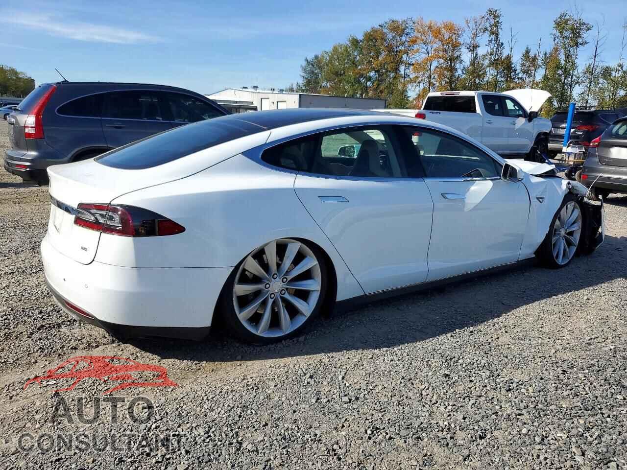 TESLA MODEL S 2014 - 5YJSA1H12EFP47522