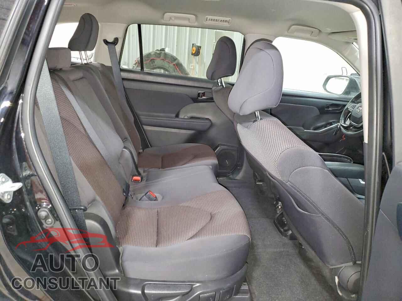 TOYOTA HIGHLANDER 2023 - 5TDKDRBH6PS032608