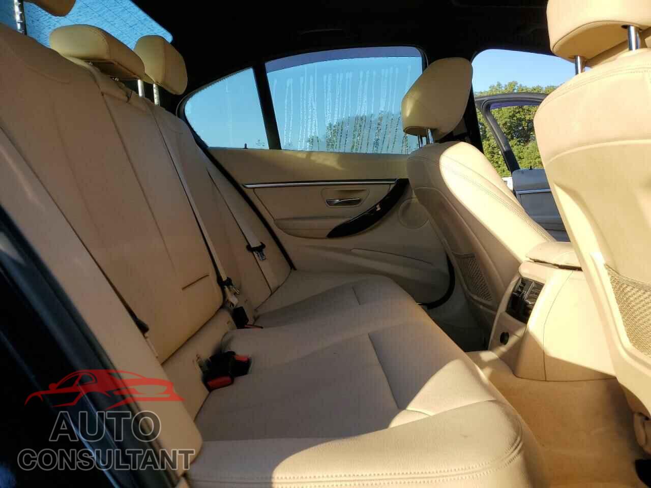 BMW 3 SERIES 2016 - WBA8E9G53GNU29685