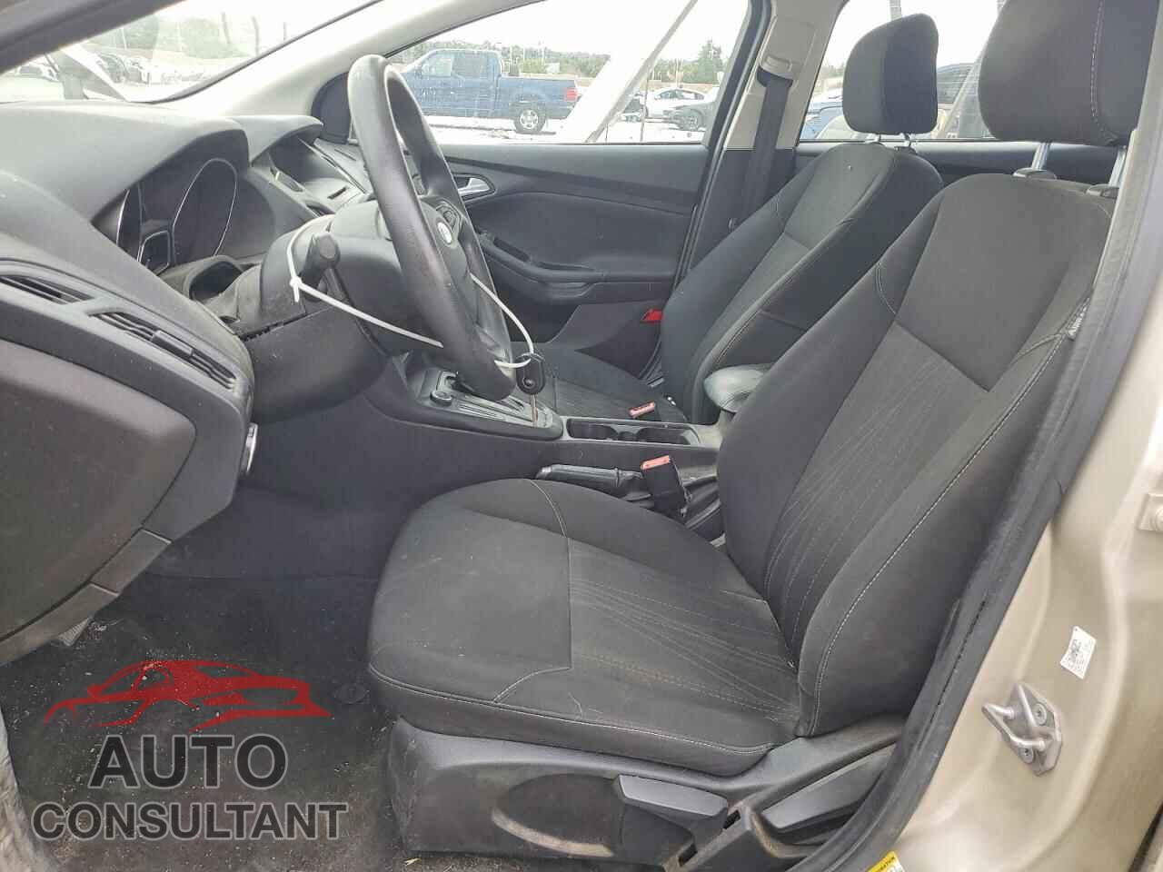 FORD FOCUS 2017 - 1FADP3F20HL344077