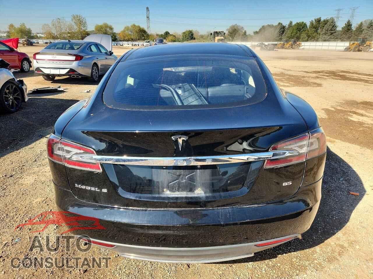 TESLA MODEL S 2013 - 5YJSA1CN3DFP12271
