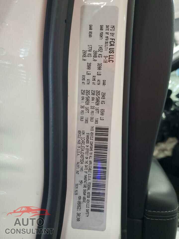 DODGE DURANGO 2018 - 1C4RDJEG4JC497934