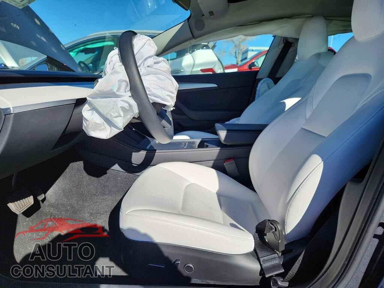 TESLA MODEL 3 2023 - 5YJ3E1EA5PF714899