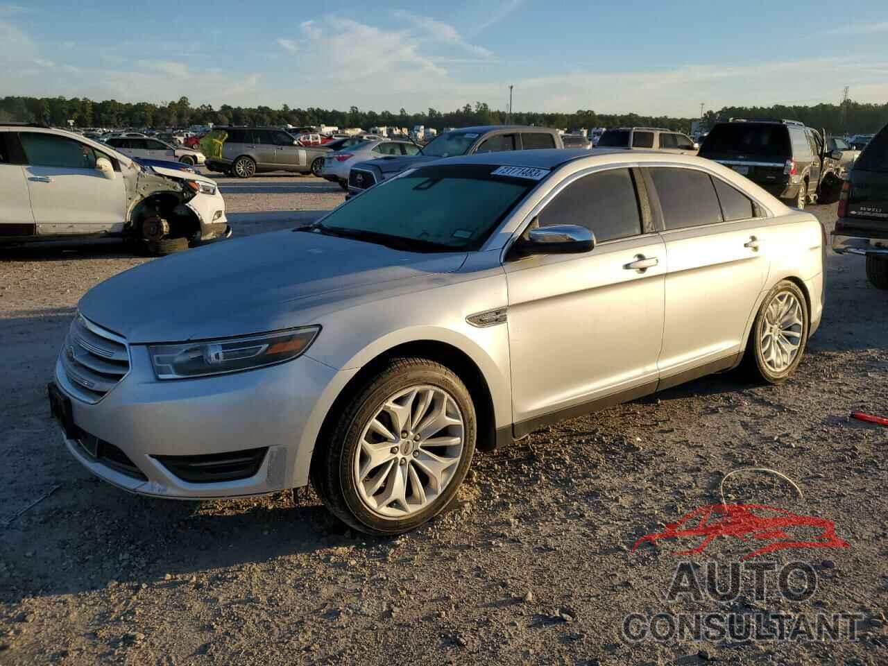 FORD TAURUS 2018 - 1FAHP2F84JG102181