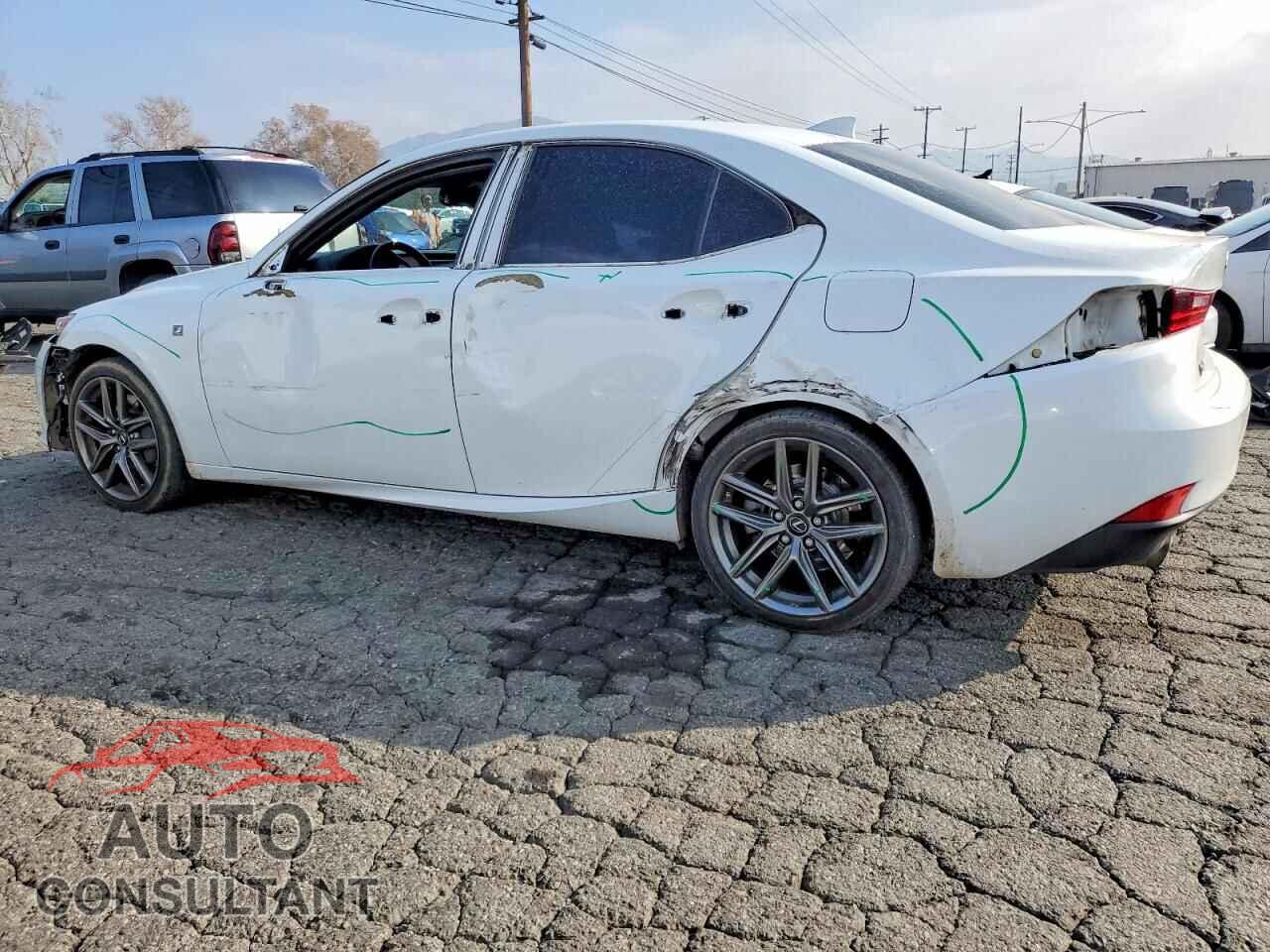 LEXUS IS 2014 - JTHBE1D29E5014323