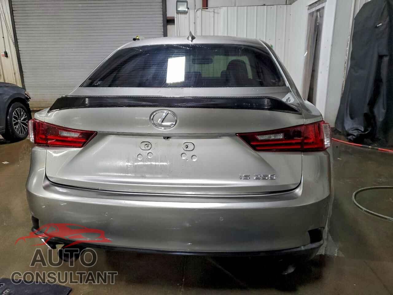 LEXUS IS 2014 - JTHBF1D25E5018950
