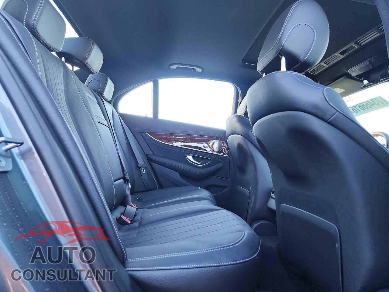 MERCEDES-BENZ E-CLASS 2017 - WDDZF4KB7HA208500