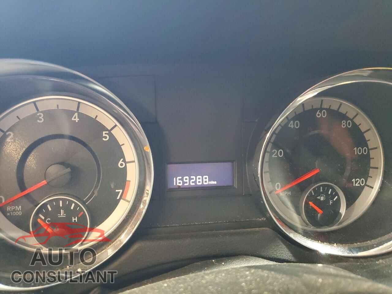 DODGE CARAVAN 2011 - 2D4RN3DG2BR645956