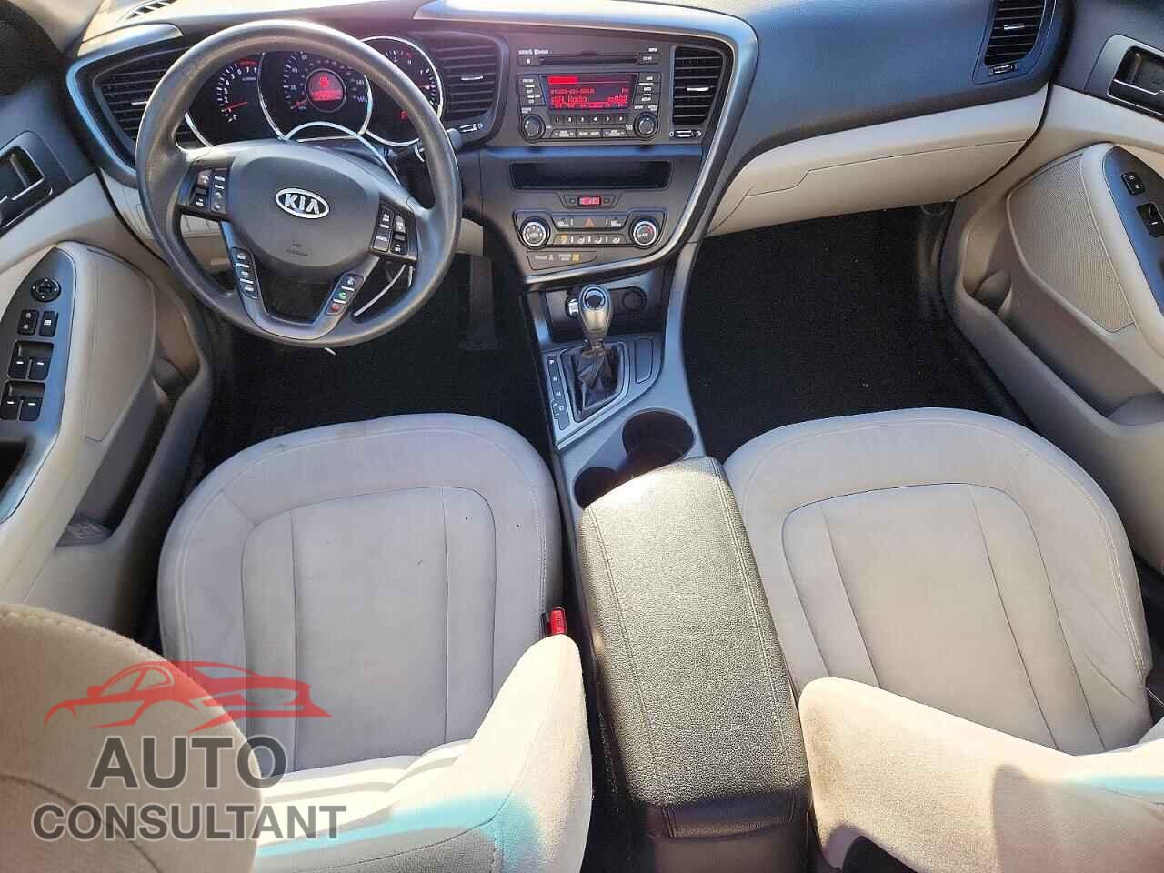 KIA OPTIMA 2011 - KNAGM4A73B5055504