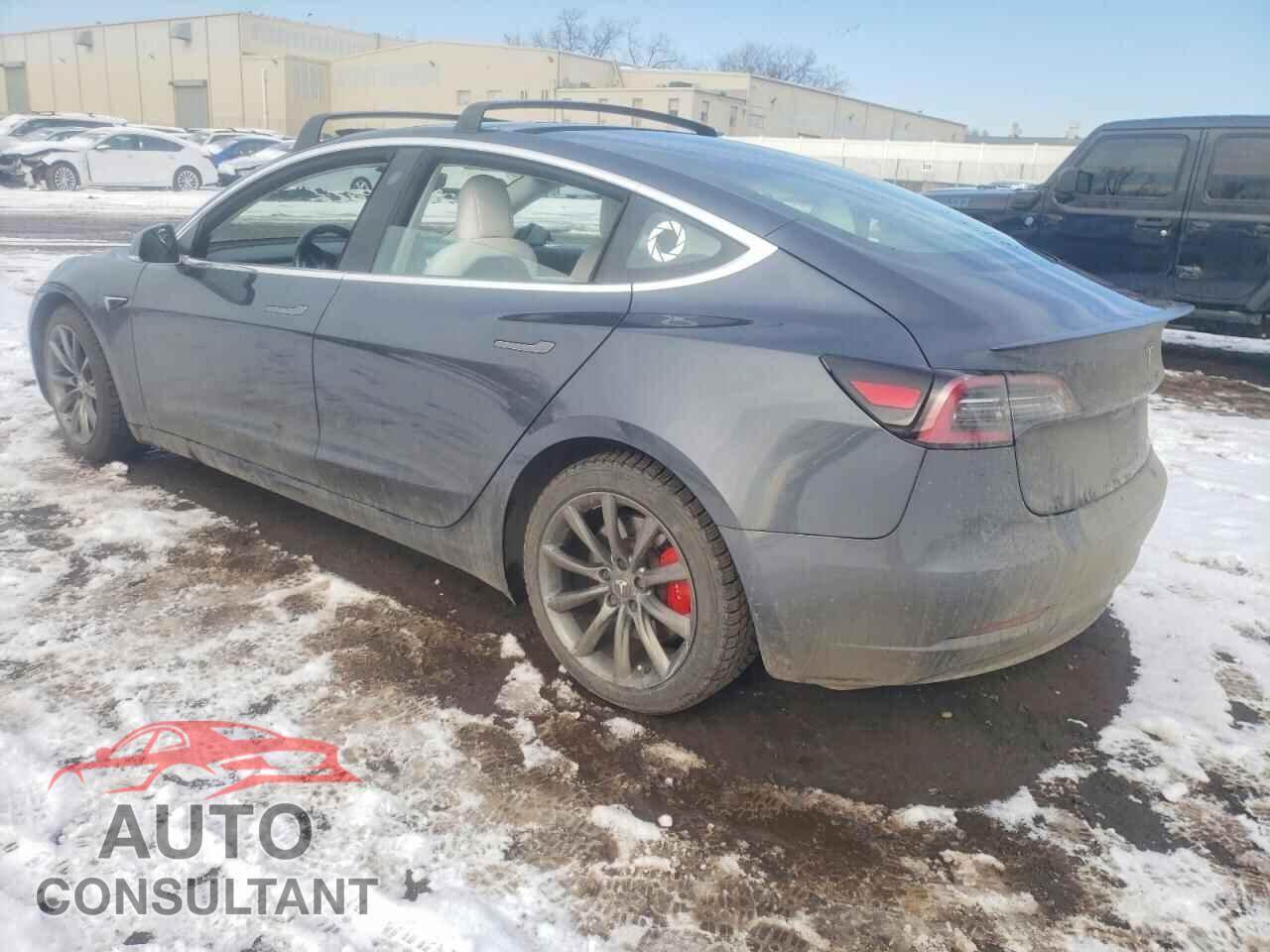 TESLA MODEL 3 2018 - 5YJ3E1EB5JF074385