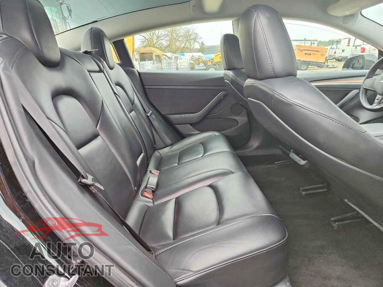 TESLA MODEL 3 2023 - 5YJ3E1EA4PF453958