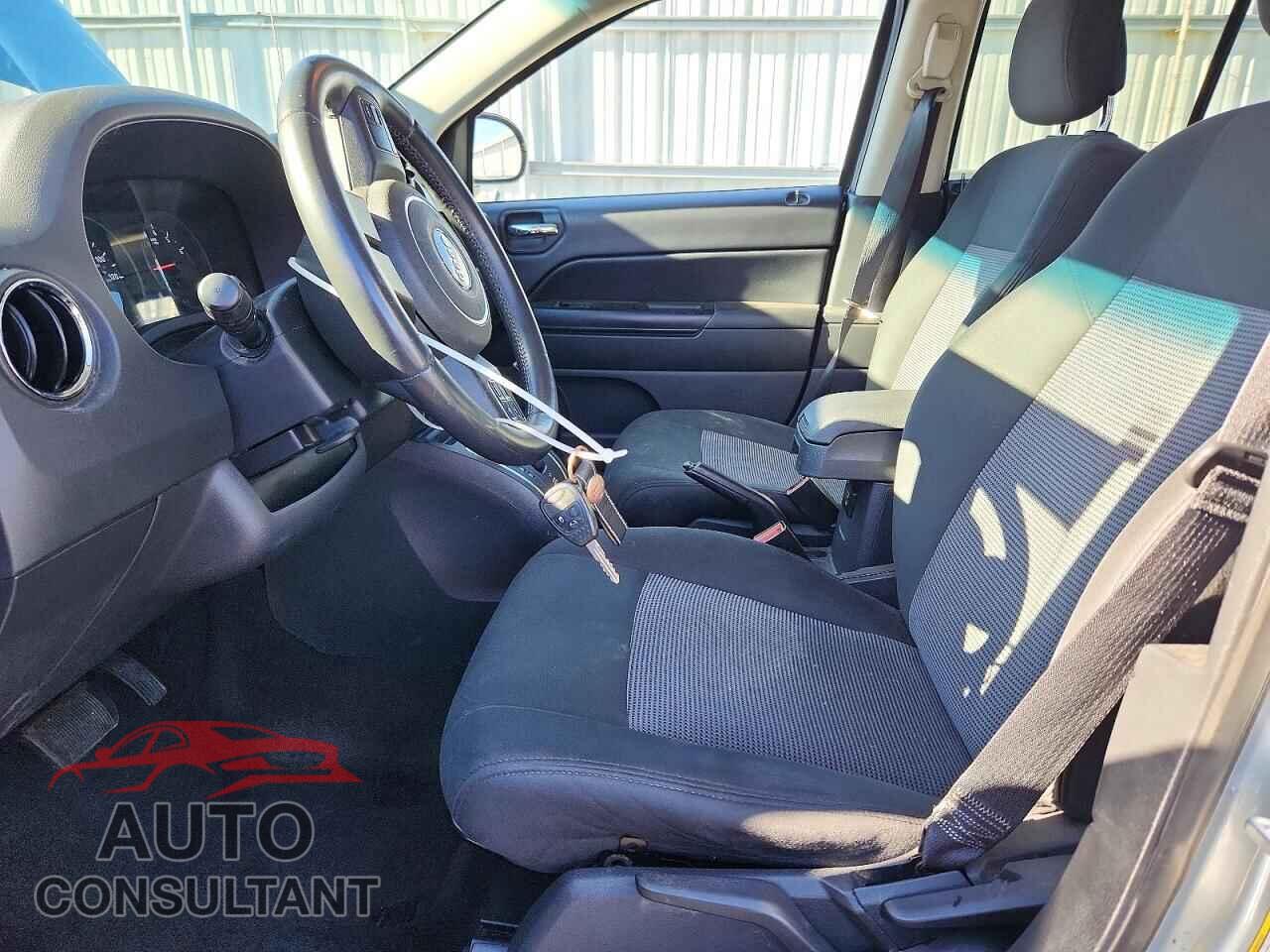 JEEP COMPASS 2013 - 1C4NJDEBXDD253393