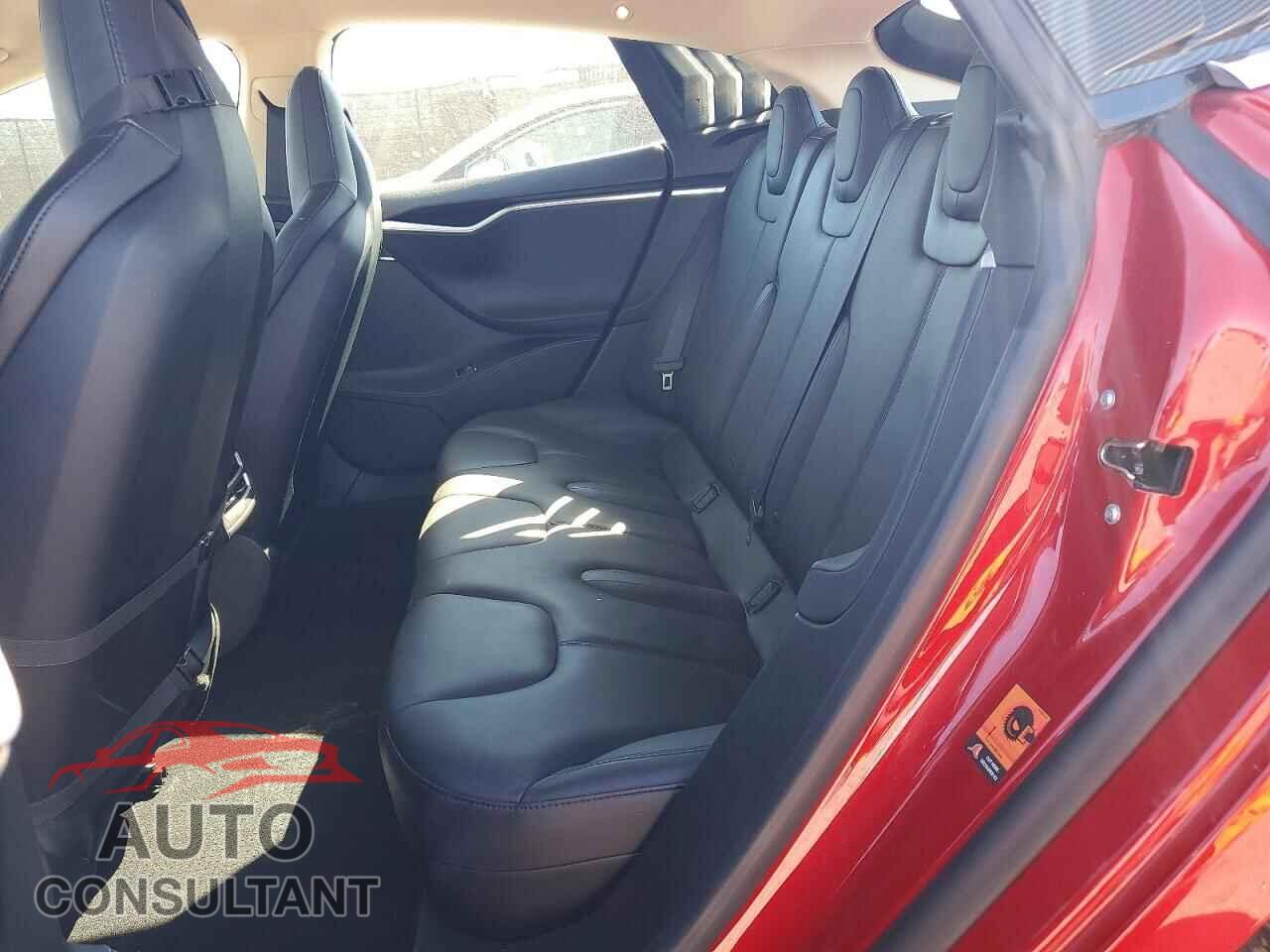TESLA MODEL S 2013 - 5YJSA1CG8DFP27334