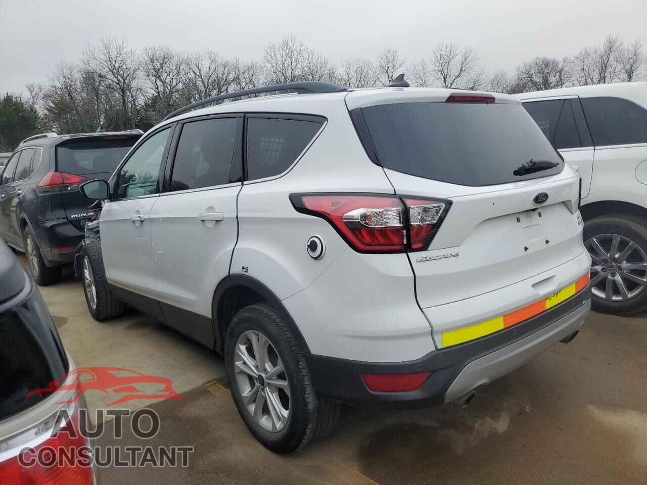 FORD ESCAPE 2018 - 1FMCU9HD9JUB62387